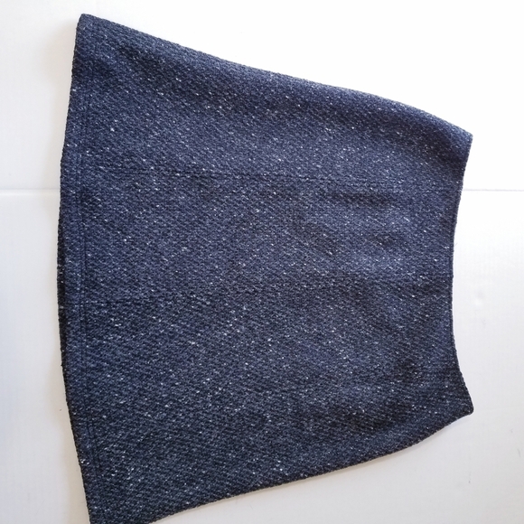 Max Mara | Weekend Wool Mini Skirt 10 - Picture 11 of 12